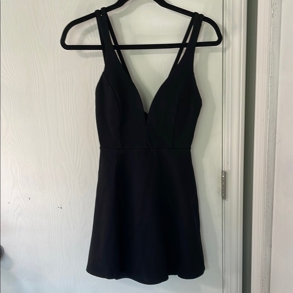 Lulu's NWOT Forever Crush Black Strappy Sleeveless Skater Dress size Medium - Picture 1 of 11